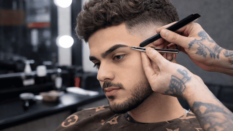 CORTE Y CEJAS hombre en granada